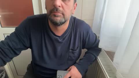 Snapshot of tarkan198 chatting on 02-12-26, 11:27 tarkan198 online show from 02-12-26, 11:27