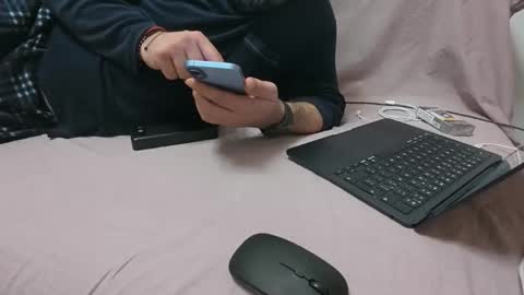 Snapshot of tarkan198 chatting on 03-04-26, 06:58 tarkan198 online show from 03-04-26, 06:58