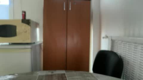 Snapshot of tarkan198 chatting on 03-14-26, 02:33 tarkan198 online show from 03-14-26, 02:33