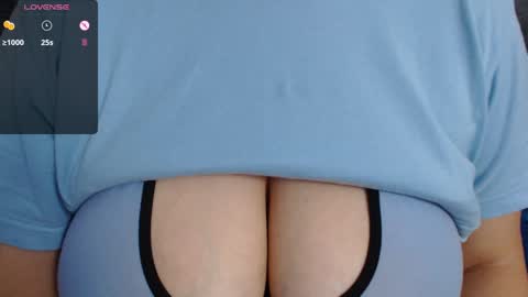 Snapshot of tarrant_ chatting on 01-04-25, 02:03 tarrant_ online show from 01-04-25, 02:03