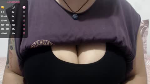 Snapshot of tarrant_ chatting on 03-09-25, 11:25 tarrant_ online show from 03-09-25, 11:25