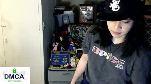 Snapshot of tashakai chatting on 01-11-25, 04:03 TashaKai online show from 01-11-25, 04:03