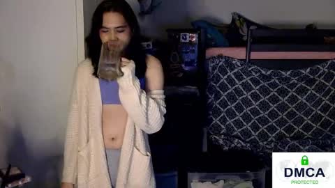 Snapshot of tashakai chatting on 02-03-25, 08:35 TashaKai online show from 02-03-25, 08:35