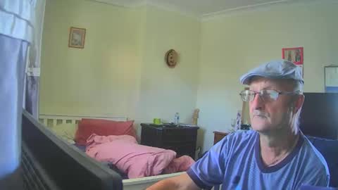 Snapshot of taslicks0739 chatting on 09-27-25, 10:09 Tas online show from 09-27-25, 10:09