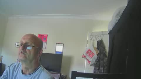 Snapshot of taslicks0739 chatting on 10-05-25, 01:20 Tas online show from 10-05-25, 01:20