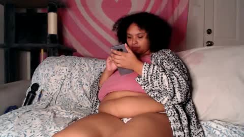 Tastee Kitty online show from 10-07-25, 08:11