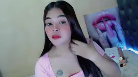 Snapshot of tastefully_yours chatting on 10-22-25, 10:42 Ms Lendy Versa 3 online show from 10-22-25, 10:42