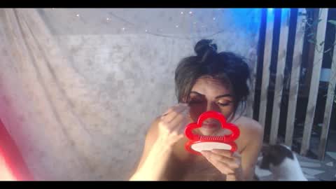 tasteofinnocentxx online show from 10-09-25, 06:22