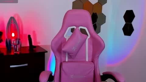 Snapshot of tastymeli8 chatting on 09-27-25, 12:48 Meli online show from 09-27-25, 12:48