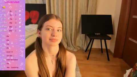 Snapshot of tate_west chatting on 12-27-24, 03:15 Lizzy online show from 12-27-24, 03:15