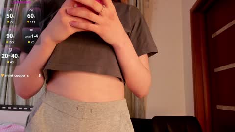 Snapshot of tate_west chatting on 01-21-25, 05:09 Lizzy online show from 01-21-25, 05:09