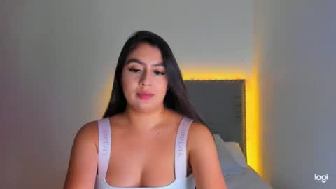 Snapshot of tatiana_2000 chatting on 07-22-26, 12:57 Tatiana online show from 07-22-26, 12:57