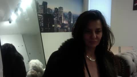 Snapshot of tatiana_4u chatting on 01-05-26, 07:06 Apple Jucy online show from 01-05-26, 07:06