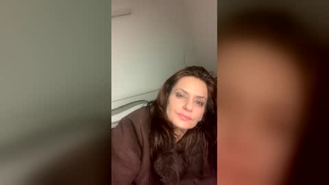 Snapshot of tatiana_4u chatting on 03-06-26, 07:05 Apple Jucy online show from 03-06-26, 07:05