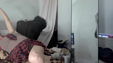 Snapshot of tatiana_4u chatting on 04-12-26, 11:37 Apple Jucy online show from 04-12-26, 11:37