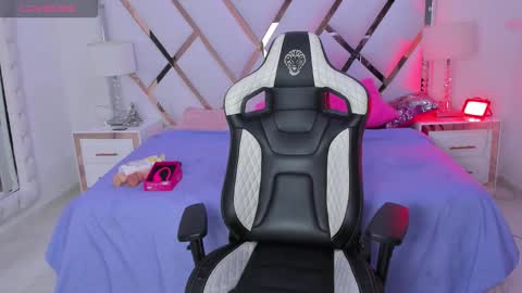 Snapshot of tatiana__ayala chatting on 03-07-26, 03:36 Taty online show from 03-07-26, 03:36