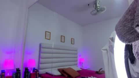 tatiana_arboleda online show from 11-27-25, 03:08