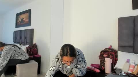 Tati online show from 04-26-26, 01:42