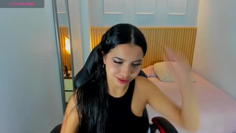 T A T I  online show from 02-26-26, 10:42