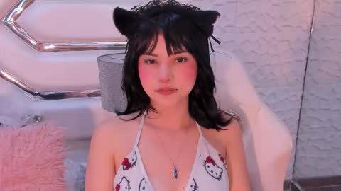 Snapshot of tatilee chatting on 11-11-25, 06:52 tatilee online show from 11-11-25, 06:52