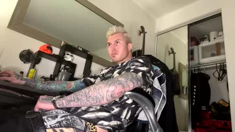 Snapshot of tattednblonde chatting on 01-22-25, 02:46 tattednblonde online show from 01-22-25, 02:46