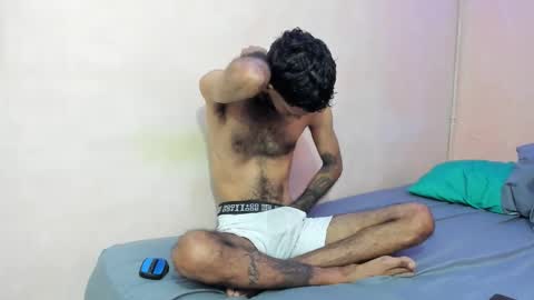 Snapshot of tatto_destroyer chatting on 03-30-26, 02:51 Fernando online show from 03-30-26, 02:51