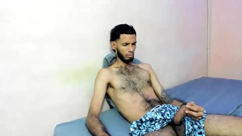 Snapshot of tatto_destroyer chatting on 05-09-26, 01:05 Fernando online show from 05-09-26, 01:05