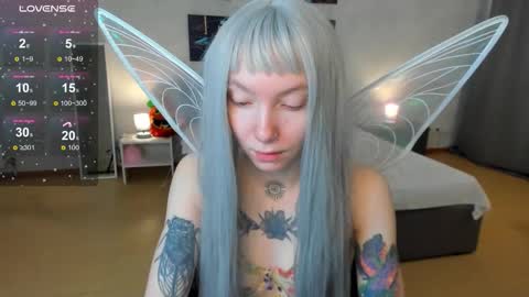 Snapshot of tattoo_artbaby chatting on 10-31-25, 01:39 tattoo_artbaby online show from 10-31-25, 01:39