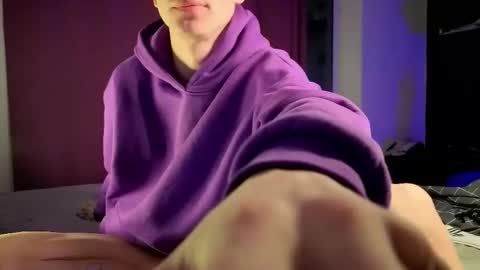 Alex but u can call me Theo online show from 12-17-25, 02:17