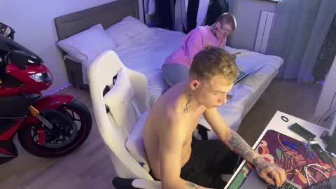 Alex but u can call me Theo online show from 03-11-26, 07:36