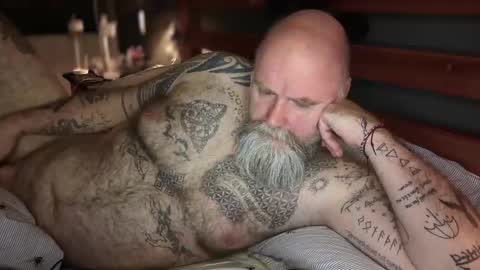 Snapshot of tattooeddilf01 chatting on 11-04-25, 11:26 Tattooeddilf 01 online show from 11-04-25, 11:26