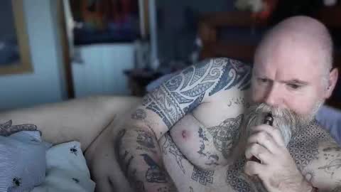 Snapshot of tattooeddilf01 chatting on 12-01-25, 01:05 Tattooeddilf 01 online show from 12-01-25, 01:05