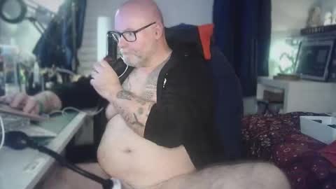 Tattooeddilf 01 online show from 04-25-26, 09:12