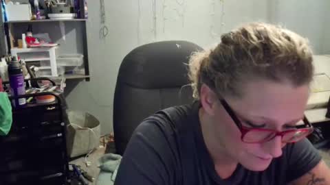 Lisa Lovely online show from 02-06-25, 10:10