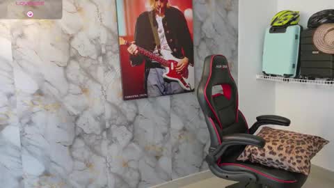 Snapshot of tattusamy chatting on 11-07-25, 07:36 samy tattu online show from 11-07-25, 07:36