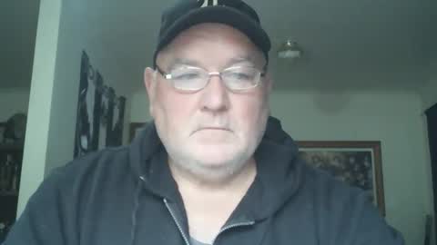 Snapshot of tattzsexy chatting on 11-07-25, 11:05 tattzsexy online show from 11-07-25, 11:05