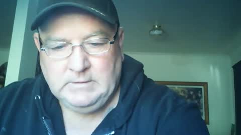 Snapshot of tattzsexy chatting on 12-02-25, 10:38 tattzsexy online show from 12-02-25, 10:38