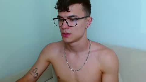 Snapshot of taurus4k chatting on 12-16-24, 01:53 taurus4k online show from 12-16-24, 01:53