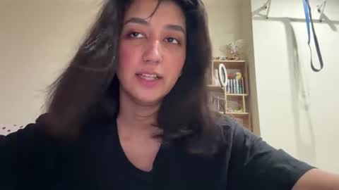 Riza online show from 06-22-26, 07:05