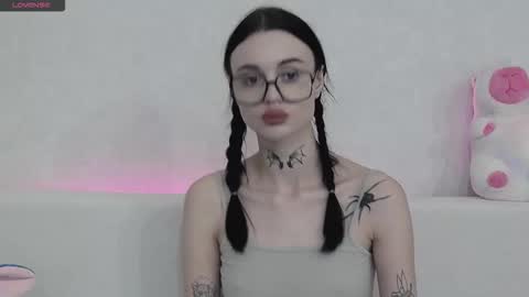 Taya online show from 10-30-25, 08:20