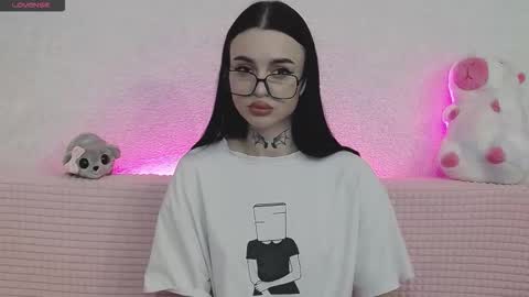 Taya online show from 12-21-25, 04:58