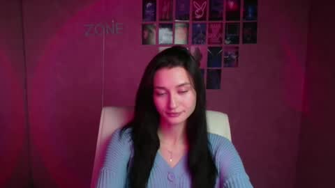 Taya online show from 11-18-25, 06:51