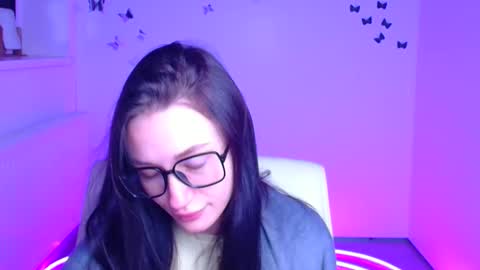 Taya online show from 01-19-26, 06:17