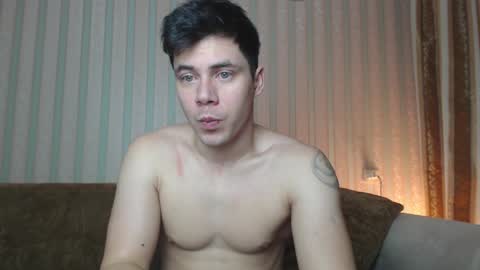 Snapshot of tayler_durden_1 chatting on 01-01-25, 04:18 ... online show from 01-01-25, 04:18