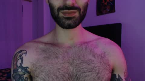 Snapshot of taylor__06 chatting on 01-01-25, 01:26 Taylor online show from 01-01-25, 01:26