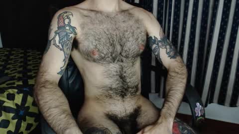 Snapshot of taylor__06 chatting on 10-15-25, 08:14 Taylor online show from 10-15-25, 08:14