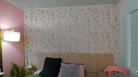 Taylor Bennet online show from 02-01-26, 12:15