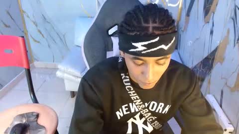 Taylor online show from 02-28-26, 12:22