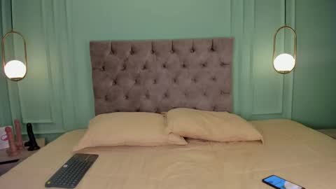 Snapshot of taylor_sexyy chatting on 01-17-25, 03:12 Taylor  online show from 01-17-25, 03:12
