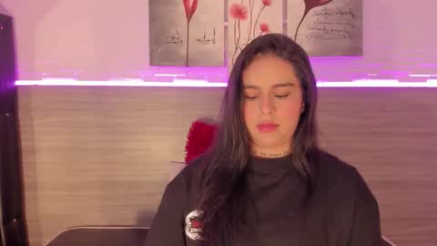 Taylor  online show from 02-18-26, 12:34